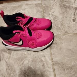 Nike Team Hustle Basketball Shoes